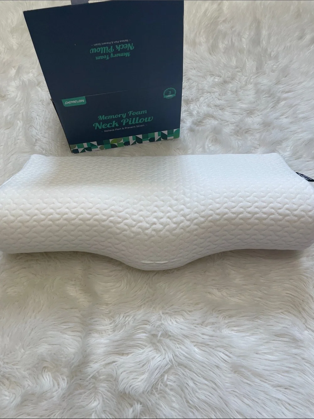 Ultra Pain Relief Cervical Memory Foam Neck Pillow - White